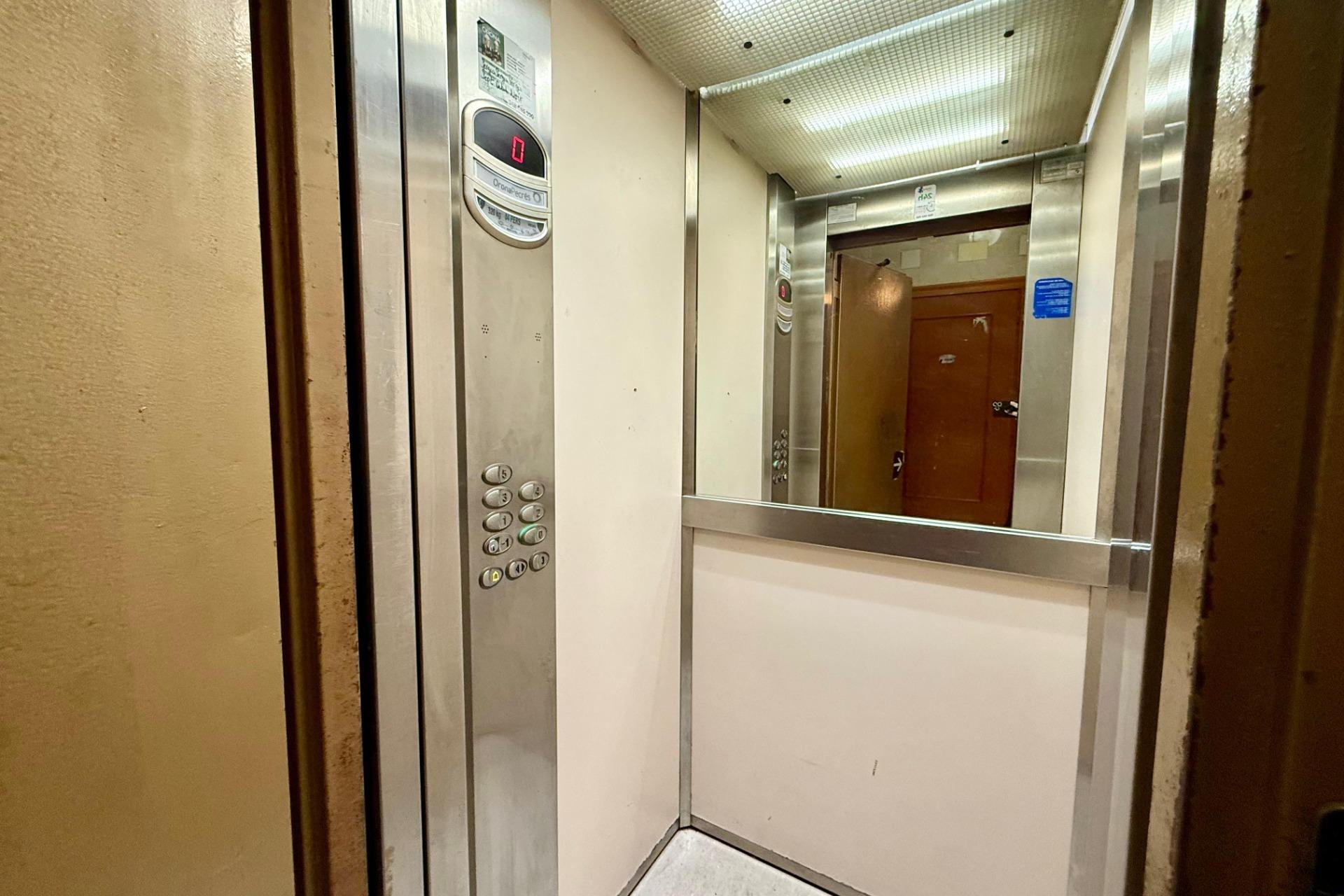 Rynek wtórny - Apartament - Torrevieja - Playa del cura