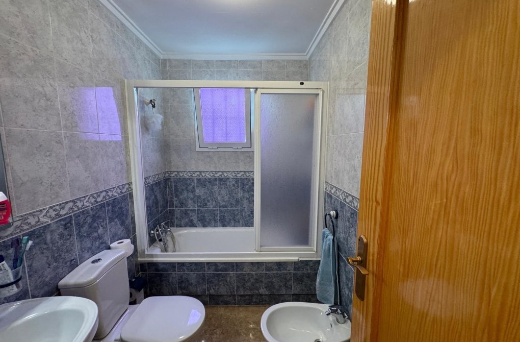 Rynek wtórny - Apartament - Torrevieja - Playa del cura