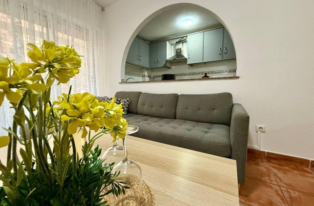 Rynek wtórny - Apartament - Torrevieja - Playa del cura