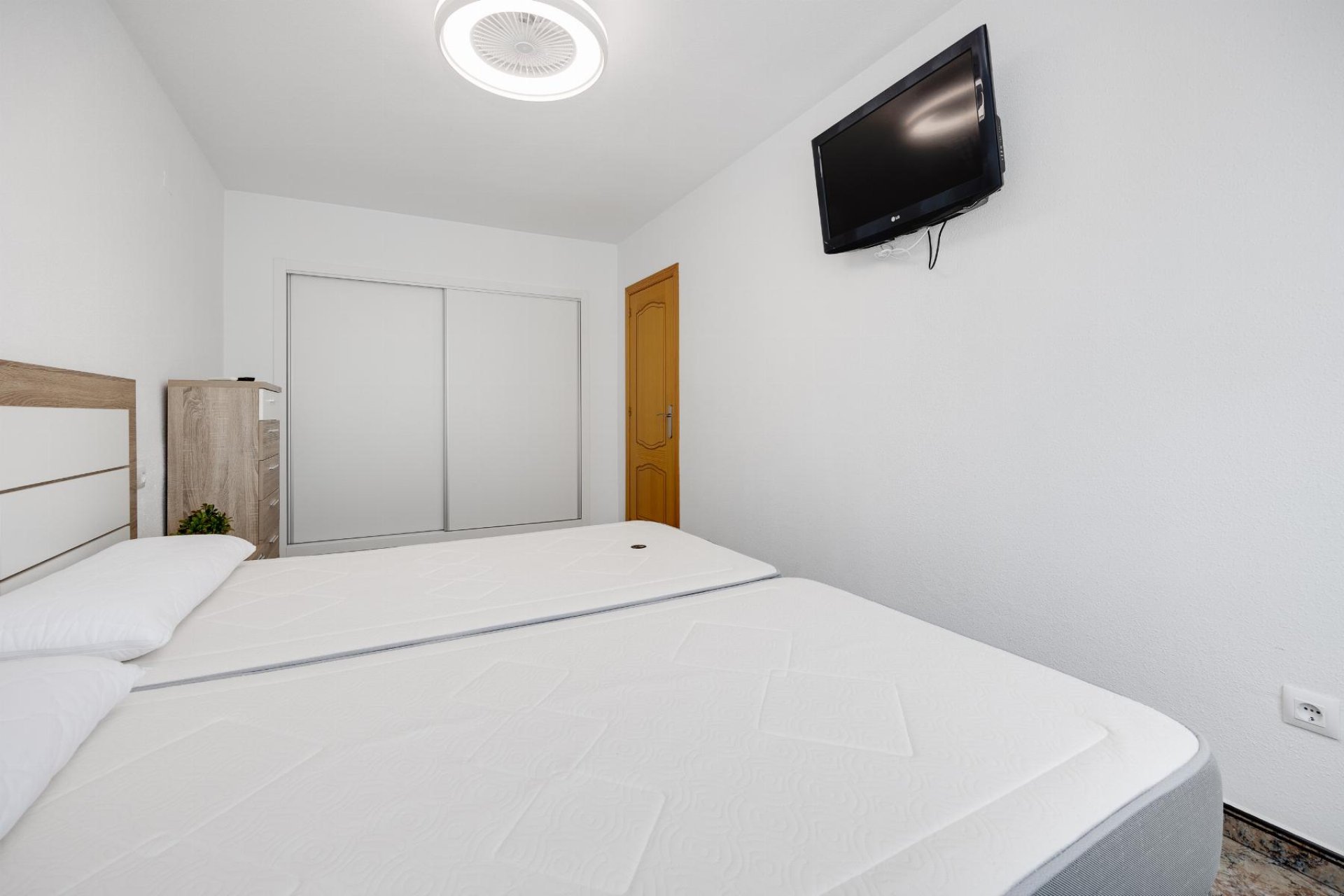 Rynek wtórny - Apartament - Torrevieja - PLAYA NAUFRAGOS