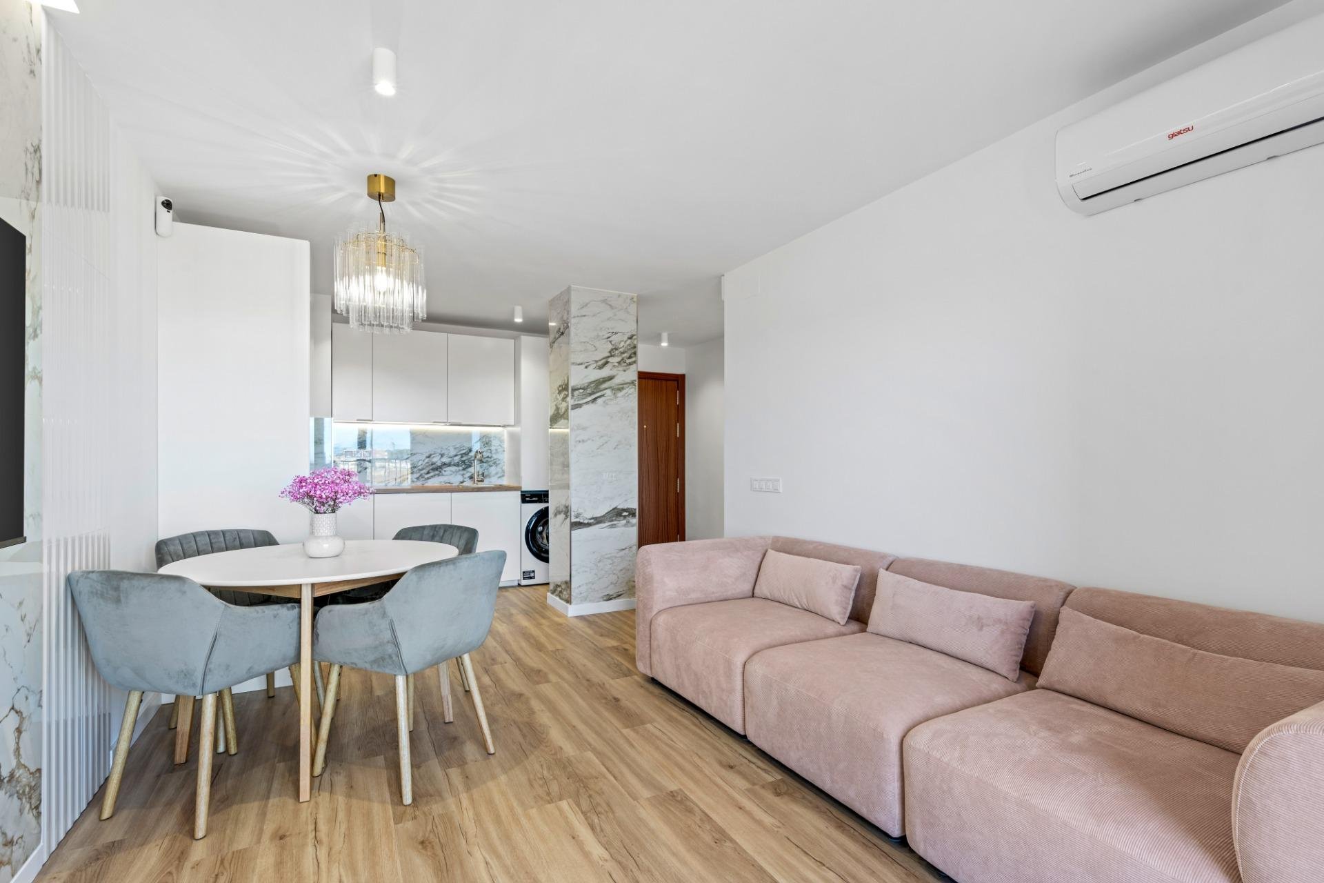 Rynek wtórny - Apartament - Torrevieja - Punta prima