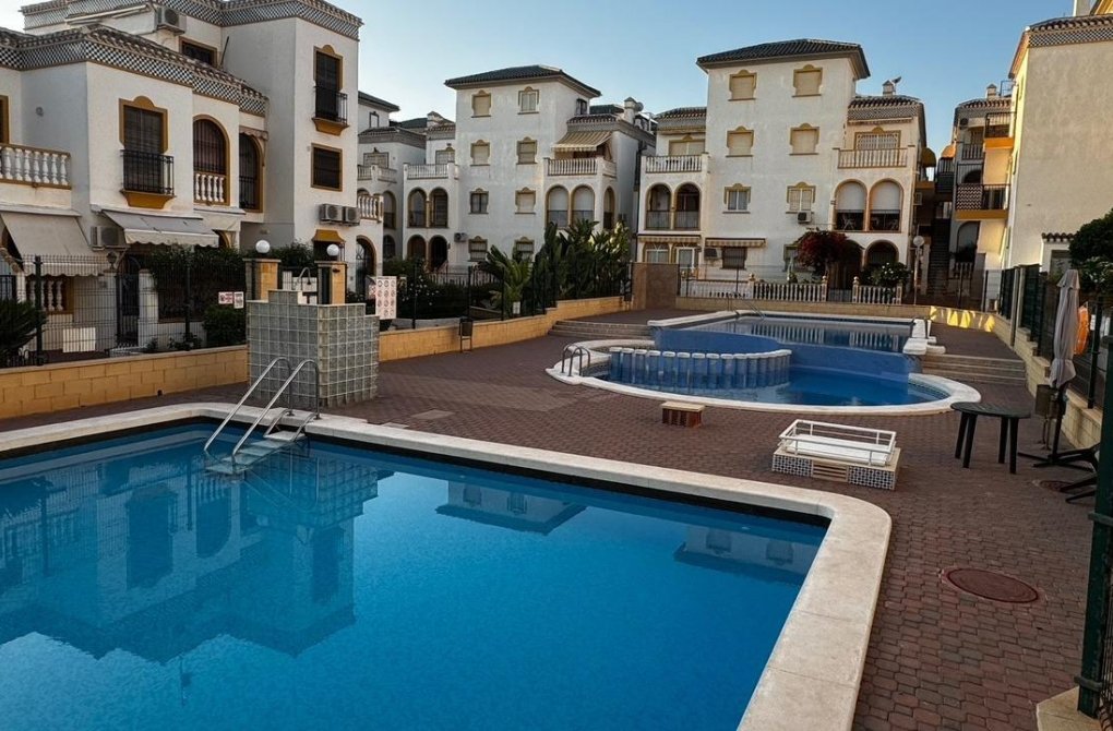 Rynek wtórny - Apartament - Torrevieja - Torre la mata