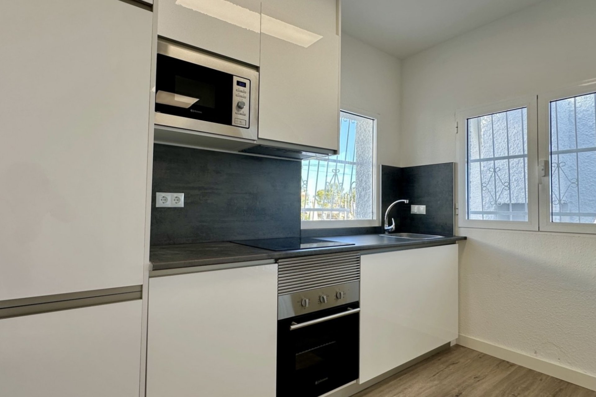 Rynek wtórny - Bungalow - Orihuela Costa - Las Filipinas