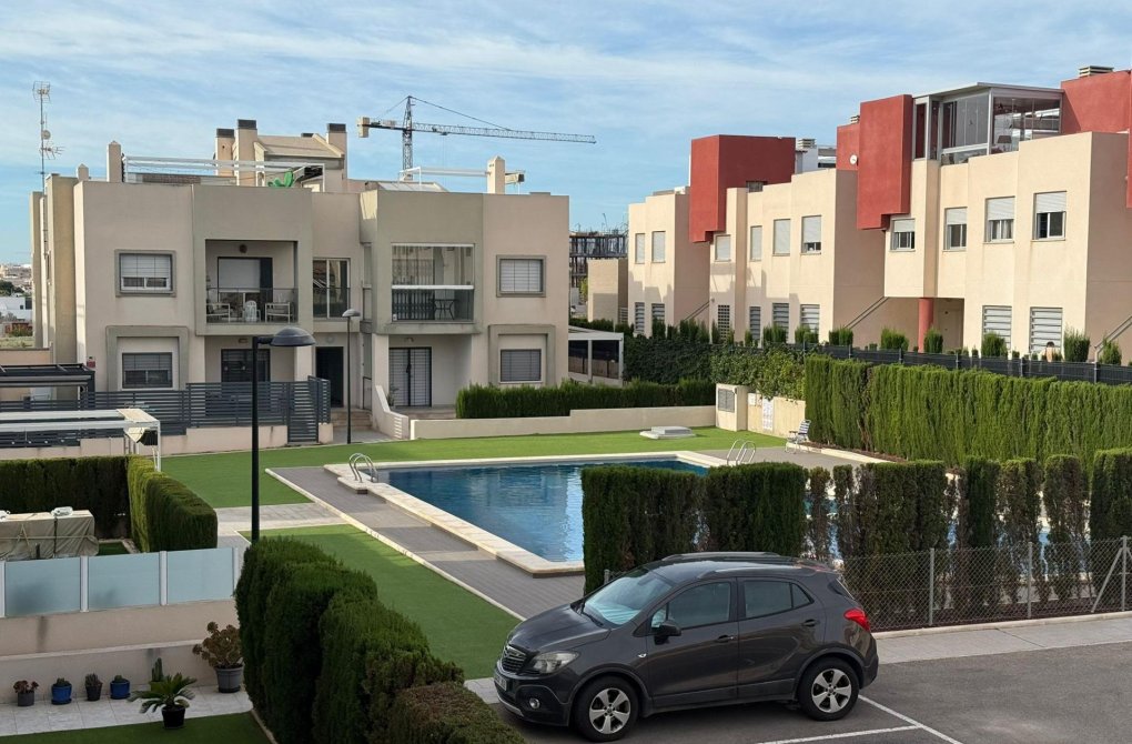 Rynek wtórny - Bungalow - Torrevieja - Aguas Nuevas