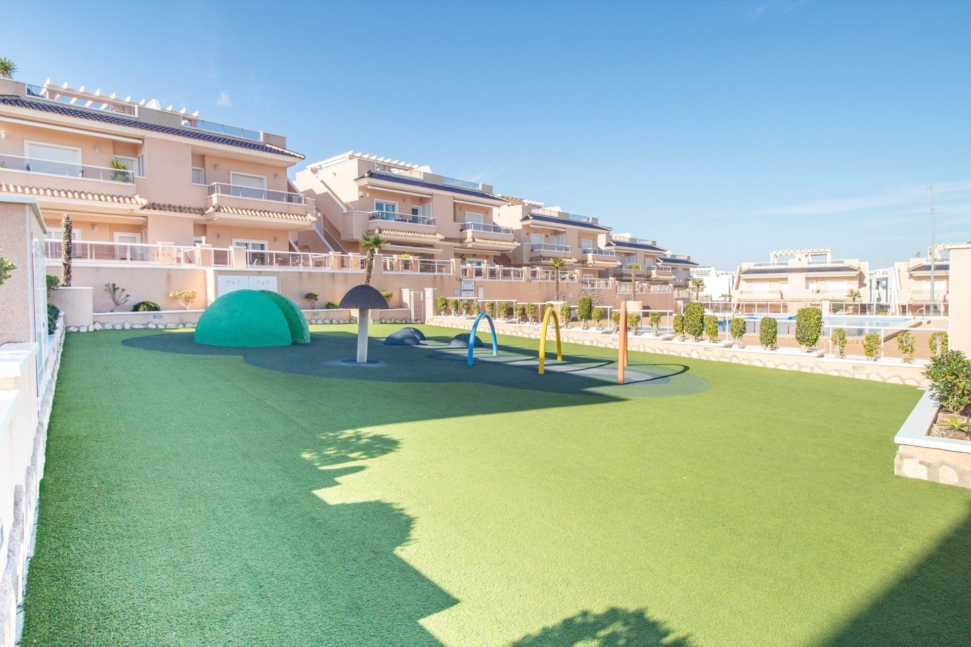 Rynek wtórny - Bungalow - Torrevieja - Punta prima