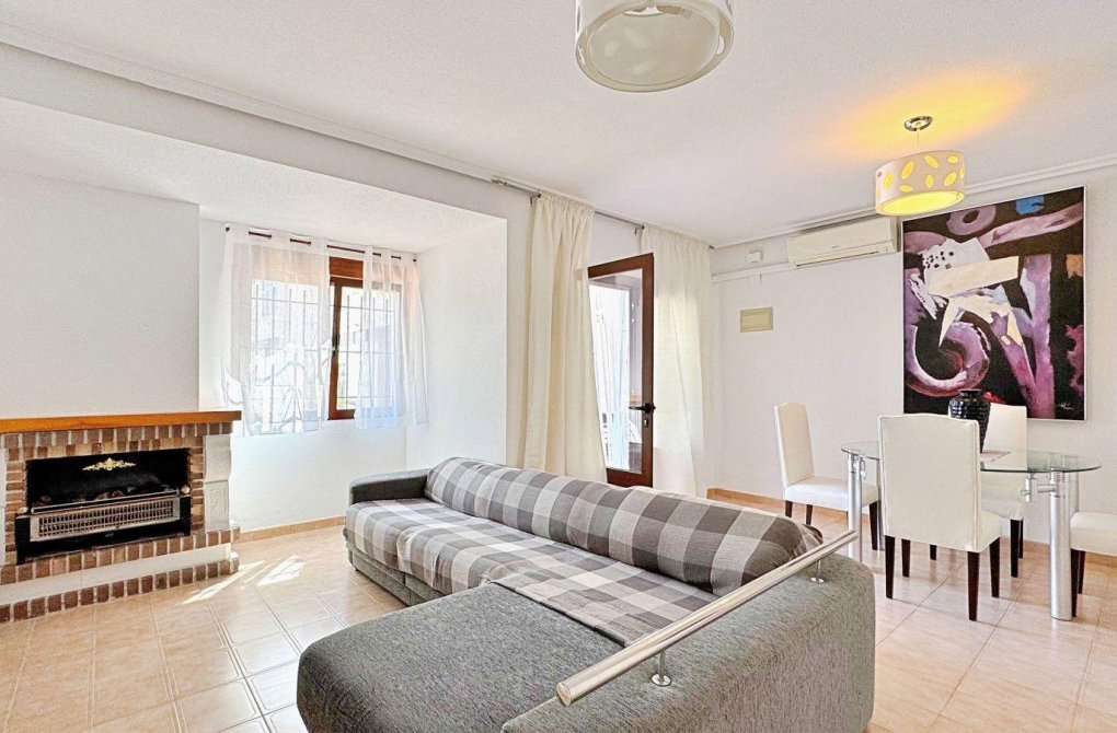 Rynek wtórny - Bungalow - Torrevieja - Punta prima