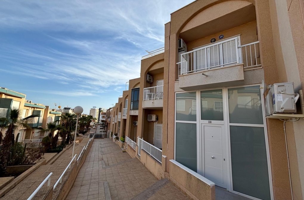 Rynek wtórny - Bungalow - Torrevieja - Torre la mata