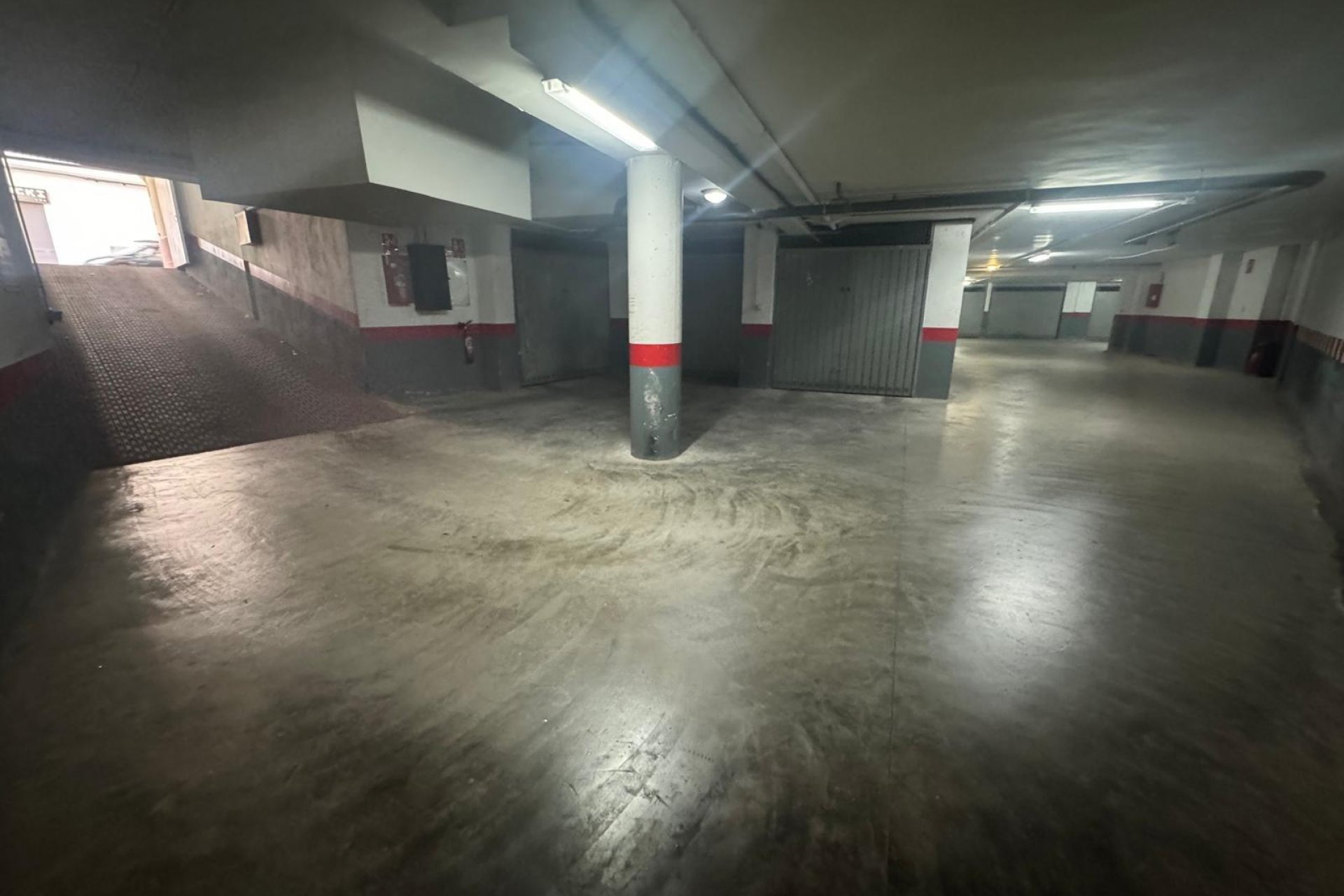 Rynek wtórny - Garaż - Torrevieja - La Mata pueblo