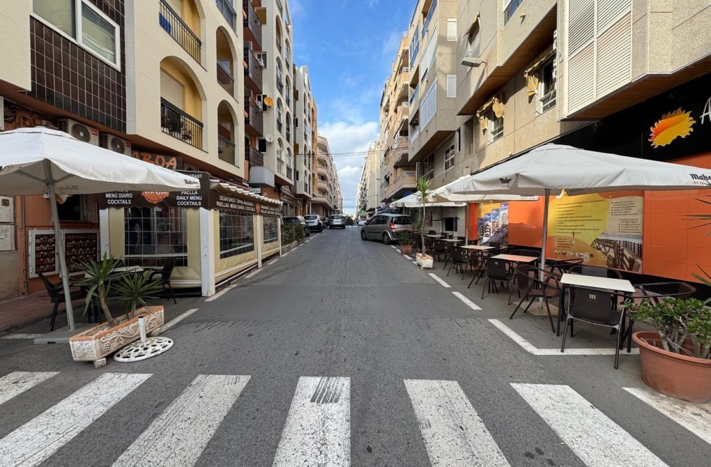 Rynek wtórny - Lokal usługowy - Torrevieja - Playa del cura