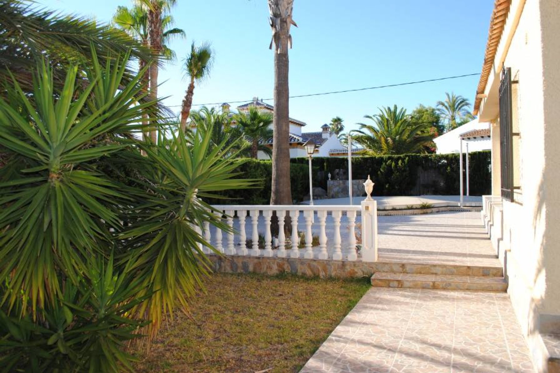 Rynek wtórny - Paczka - Orihuela Costa - Cabo Roig