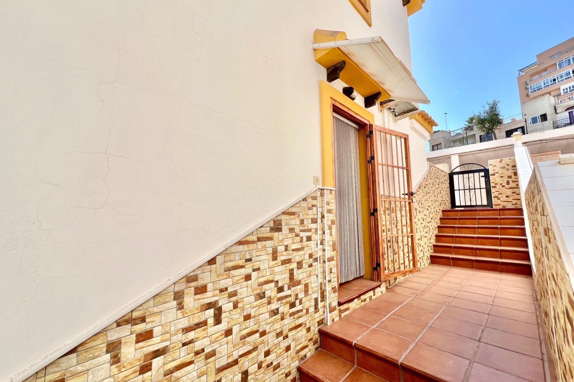 Rynek wtórny - Pół - Torrevieja - Cabo cervera