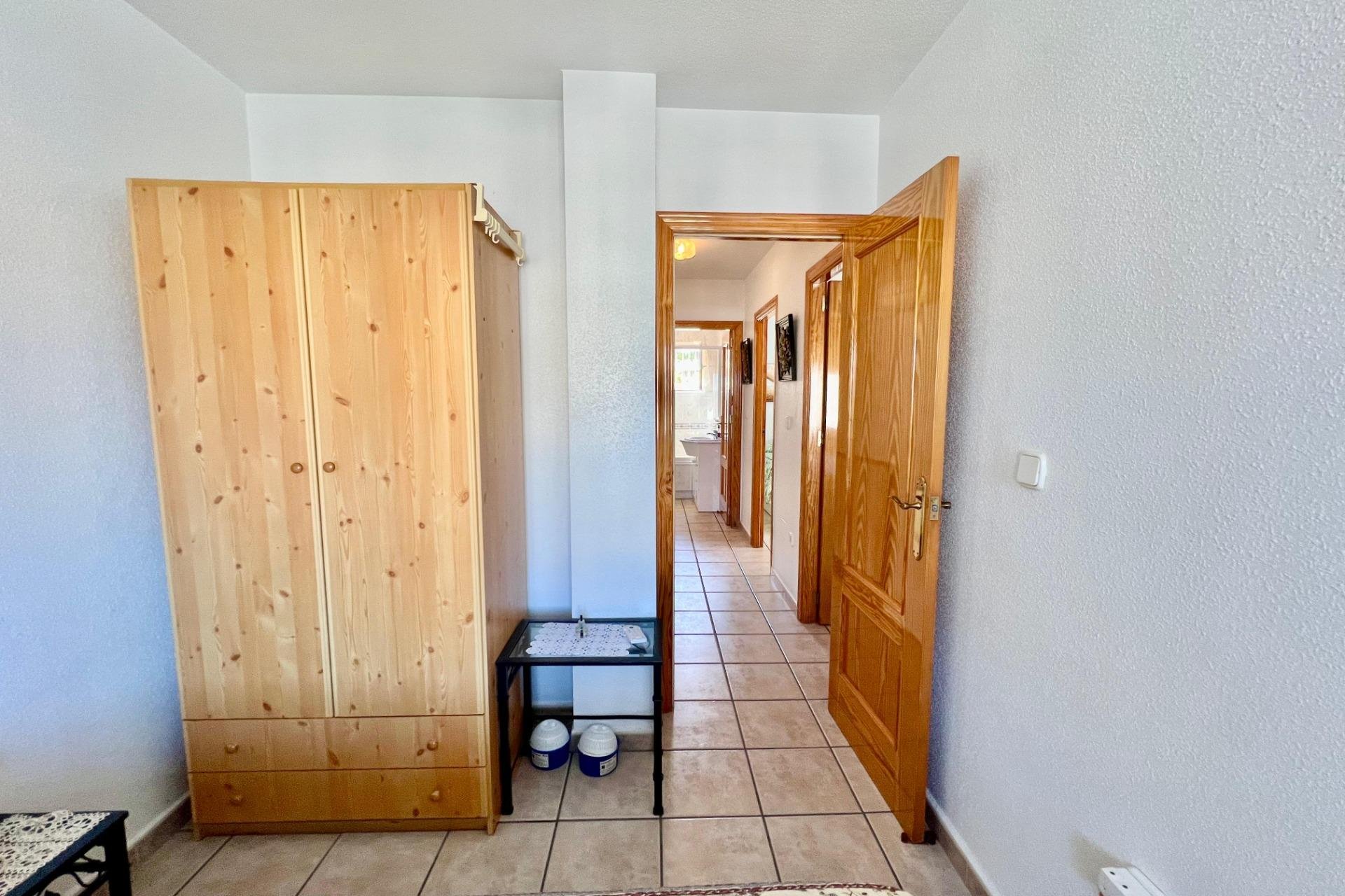 Rynek wtórny - Pół - Torrevieja - Cabo cervera