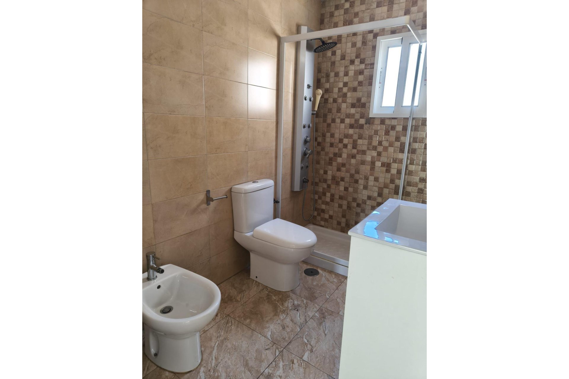 Rynek wtórny - Potrójny - Torrevieja - Punta prima