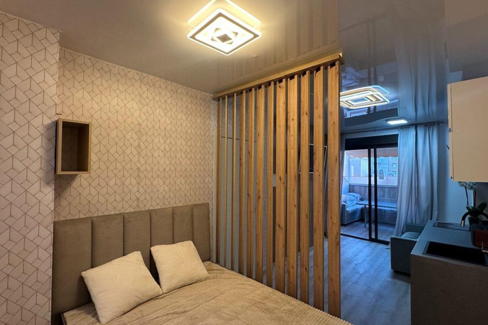 Rynek wtórny - Strych - Torrevieja - Estacion de autobuses