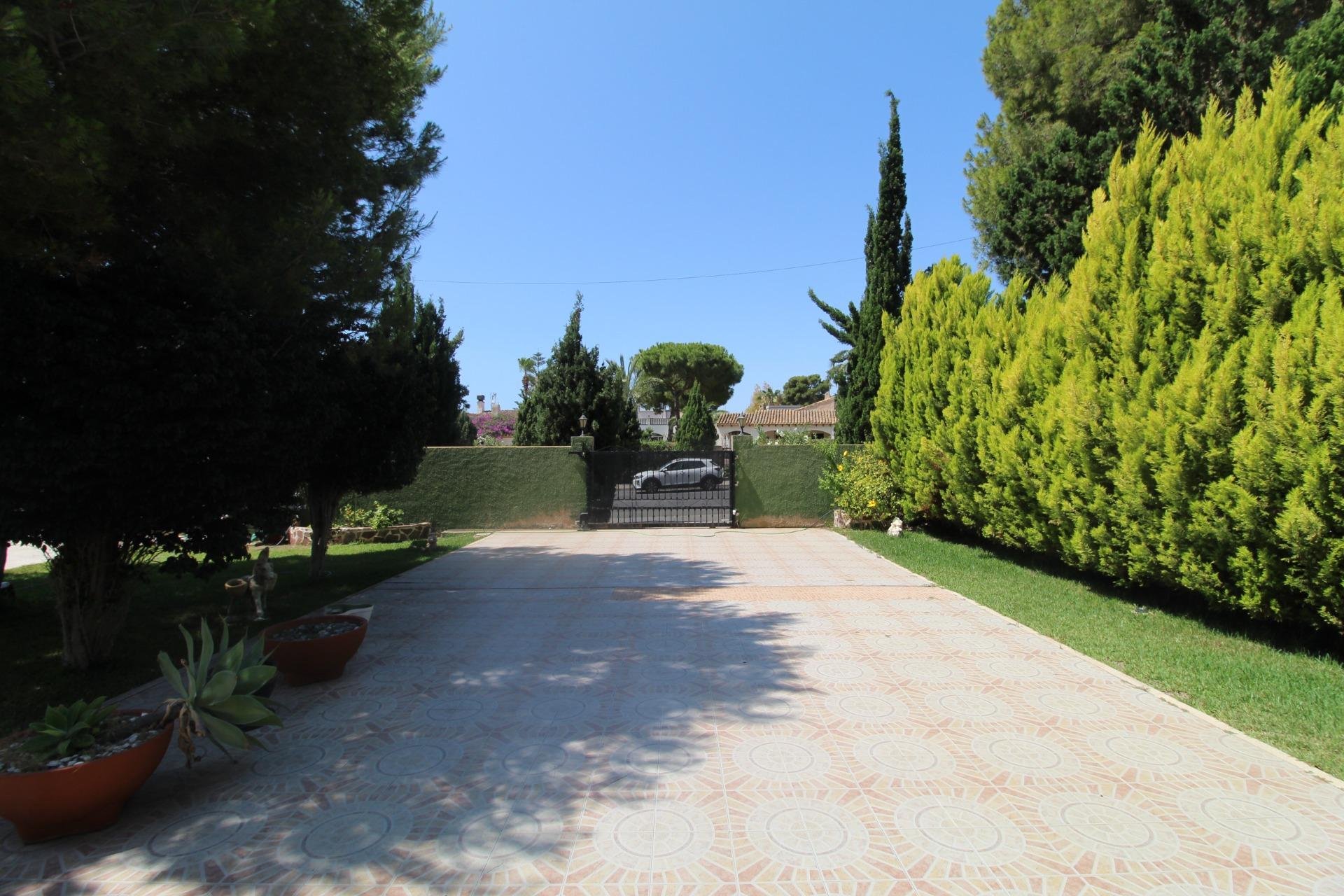 Rynek wtórny - Villa - Orihuela Costa - Punta Prima