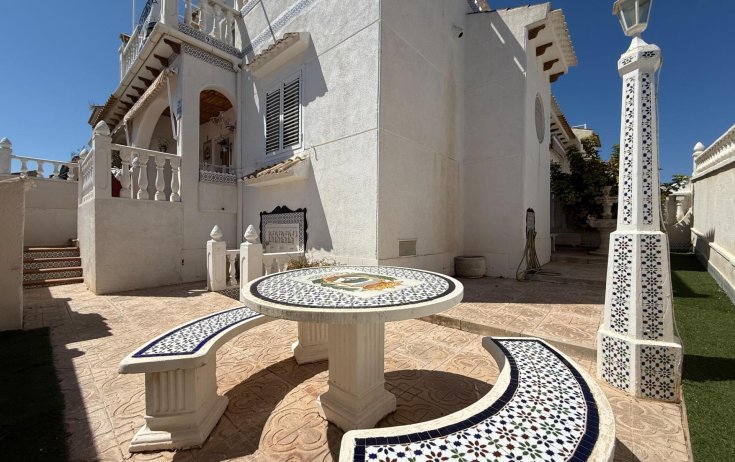 Terraced house - Resale - Torrevieja - Los altos