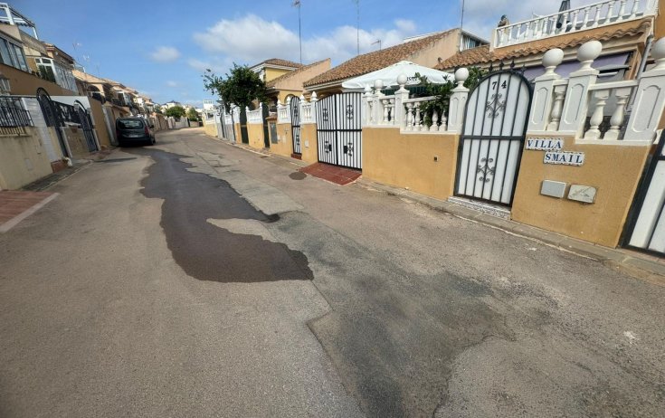 Terraced house - Resale - Torrevieja - Los altos