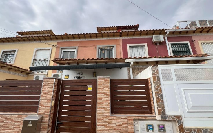 Terraced house - Resale - Torrevieja - Torretas
