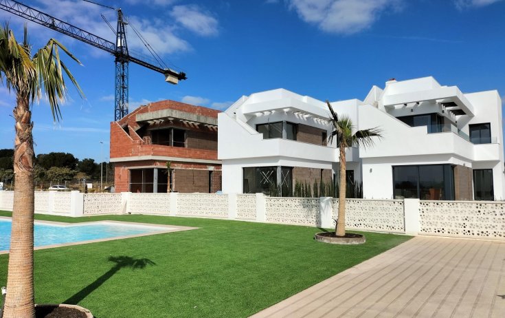 Villa - Новостройка - Pilar de la Horadada - Lo Romero Golf