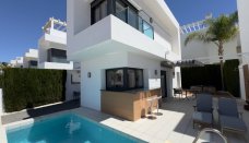 Villa - Resale - Ciudad Quesada - SLP-16116