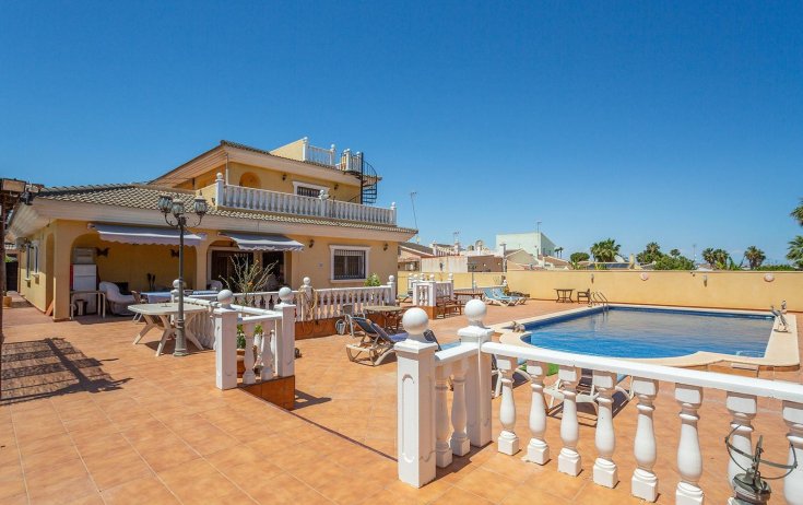 Villa - Resale - Torrevieja - Los balcones