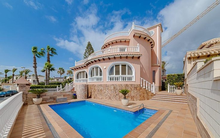 Villa - Reventa - Orihuela Costa - La Zenia