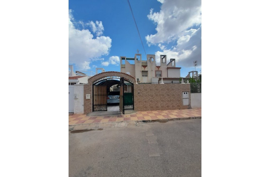 Вторичное жилье - адосадо - Torrevieja - torrevieja