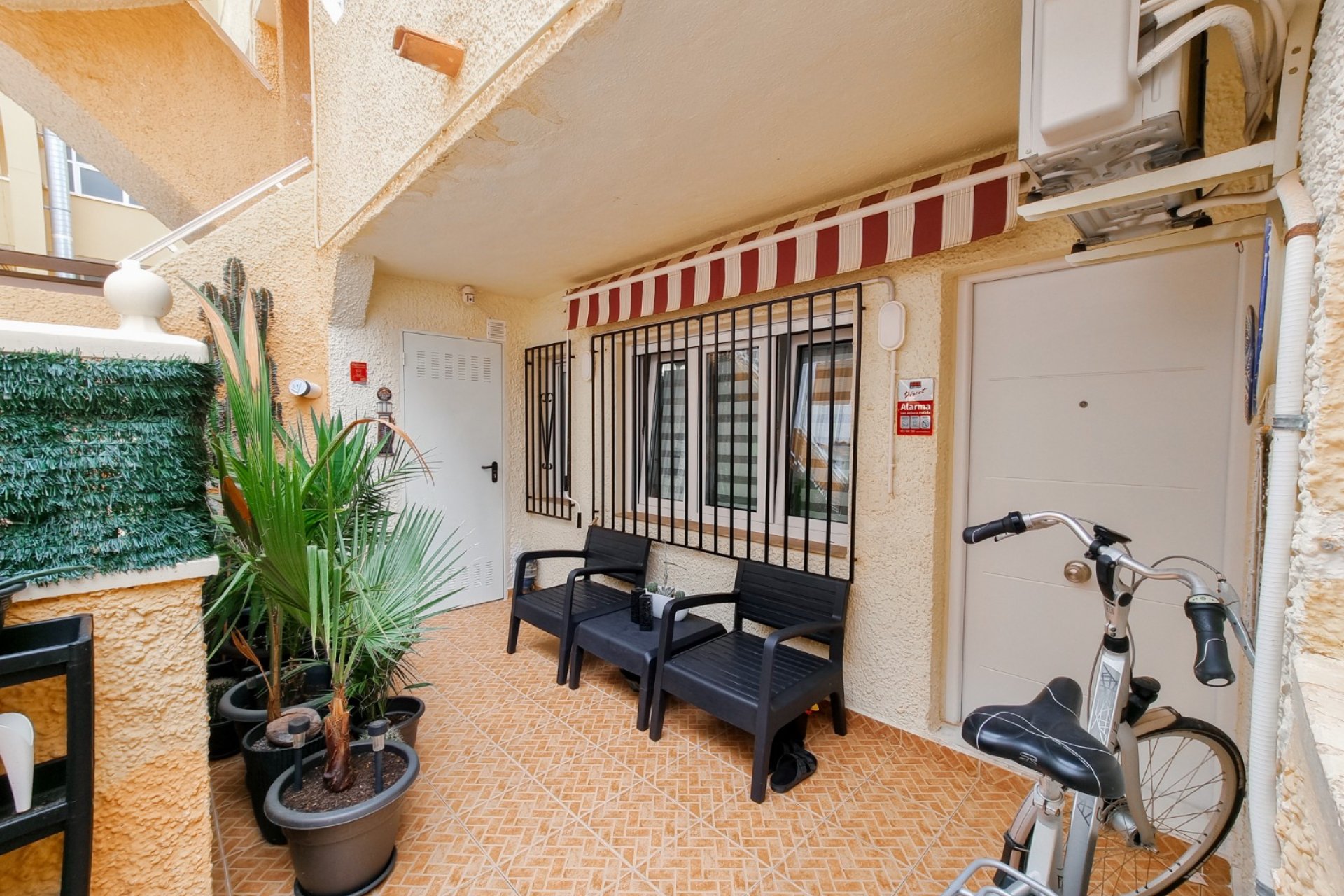 Вторичное жилье - Апартаменты - Torrevieja - Playa de la mata