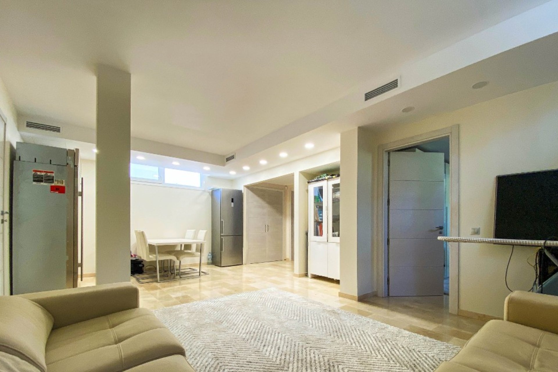 Вторичное жилье - Bилла - La Zenia