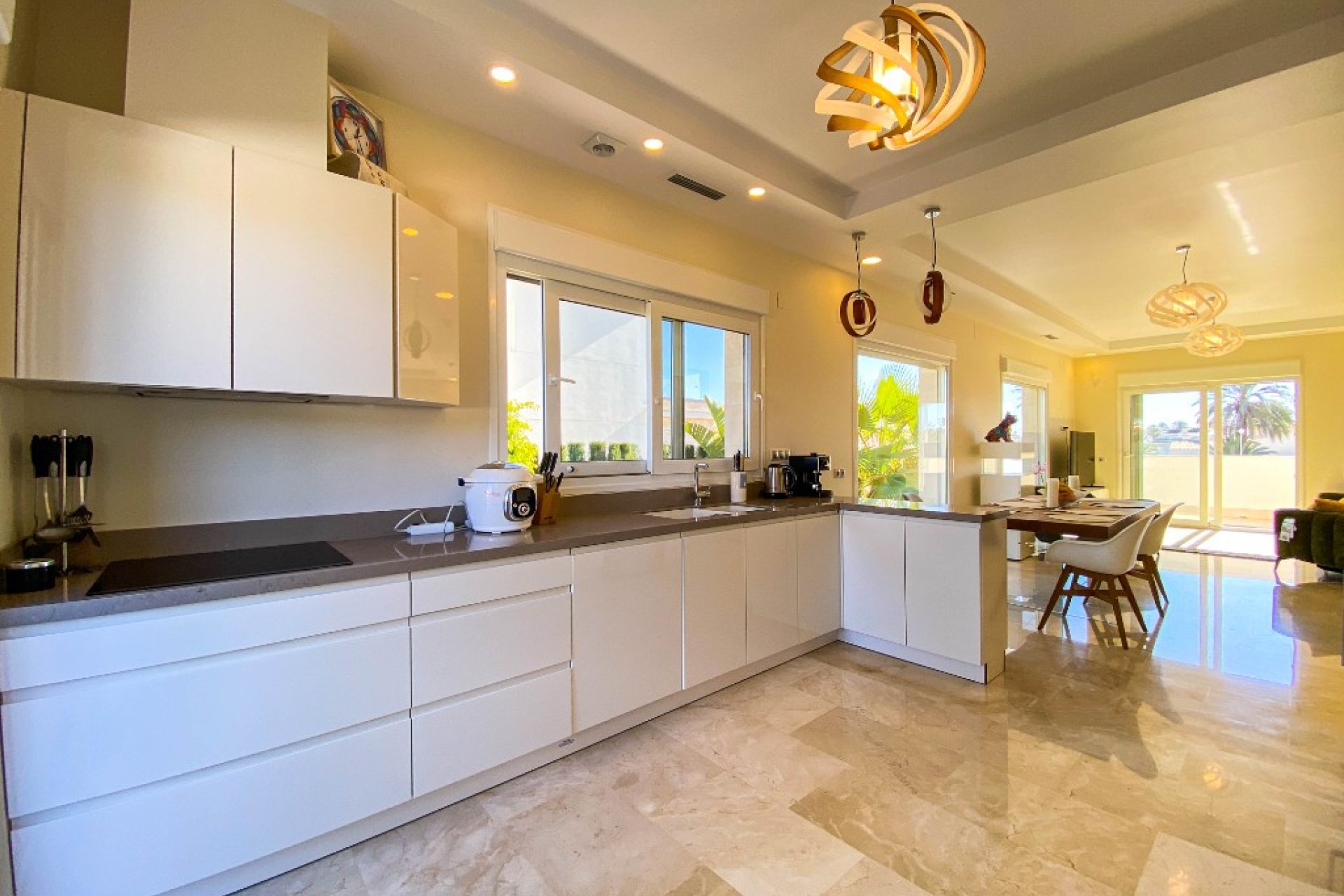 Вторичное жилье - Bилла - La Zenia