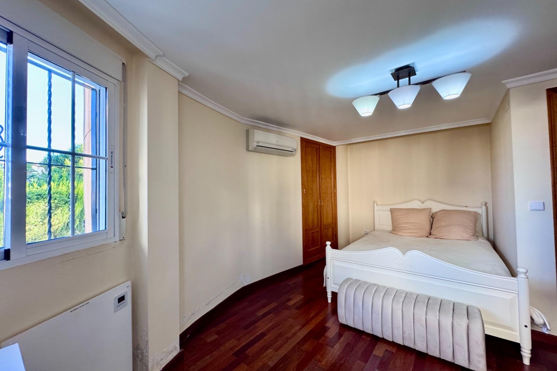 Вторичное жилье - Bилла - Orihuela Costa - Lomas de Cabo Roig-Los Dolses