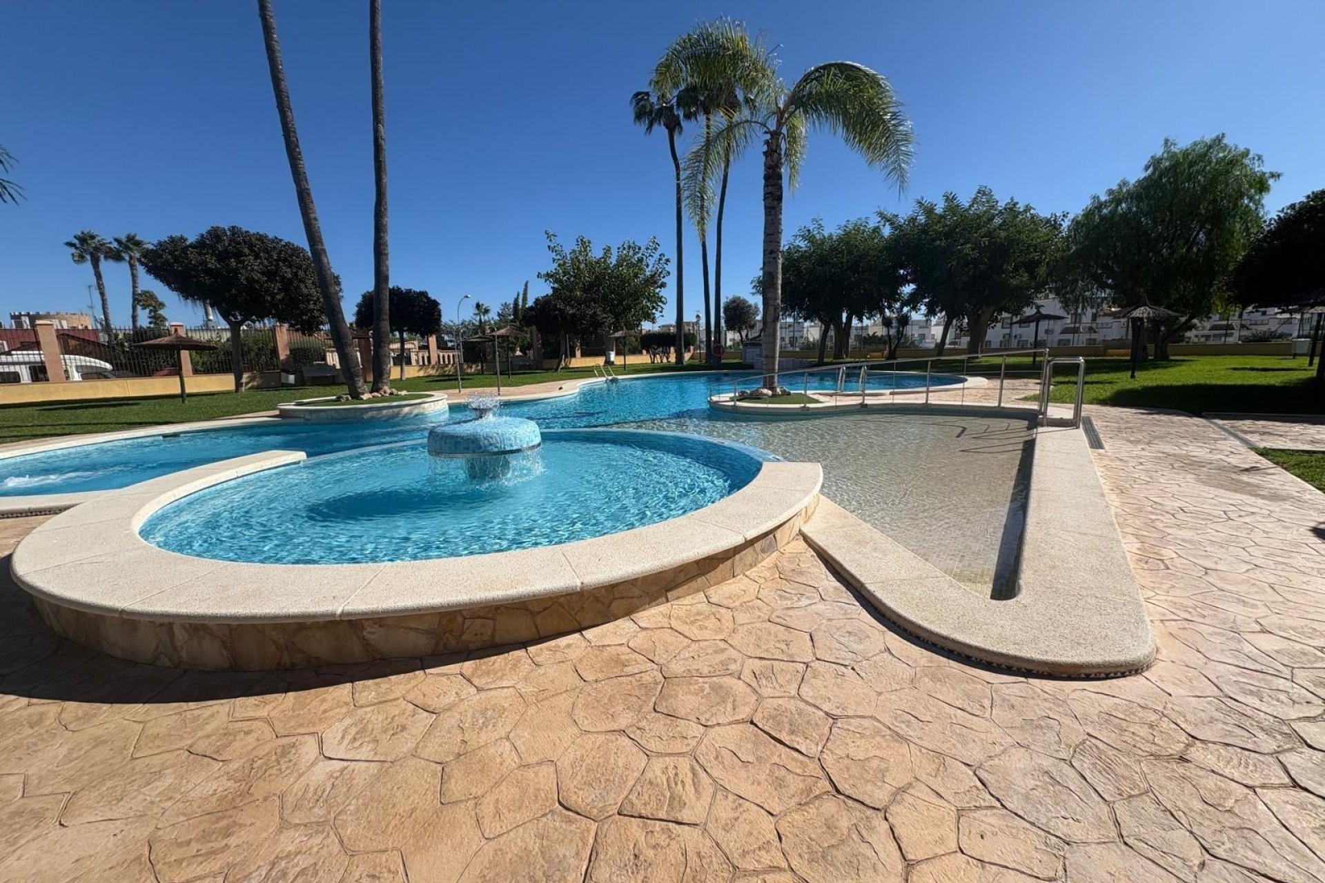 Вторичное жилье - Бунгало - Orihuela Costa - Los Almendros-La Florida