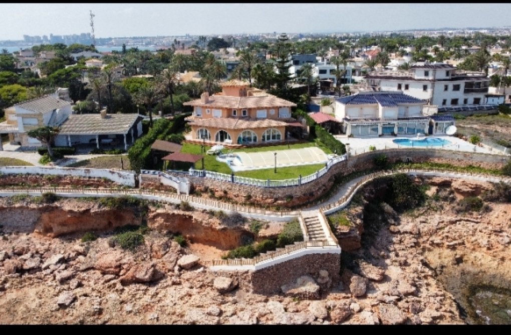 Вторичное жилье - Casa или Chalet Independiente - Orihuela Costa