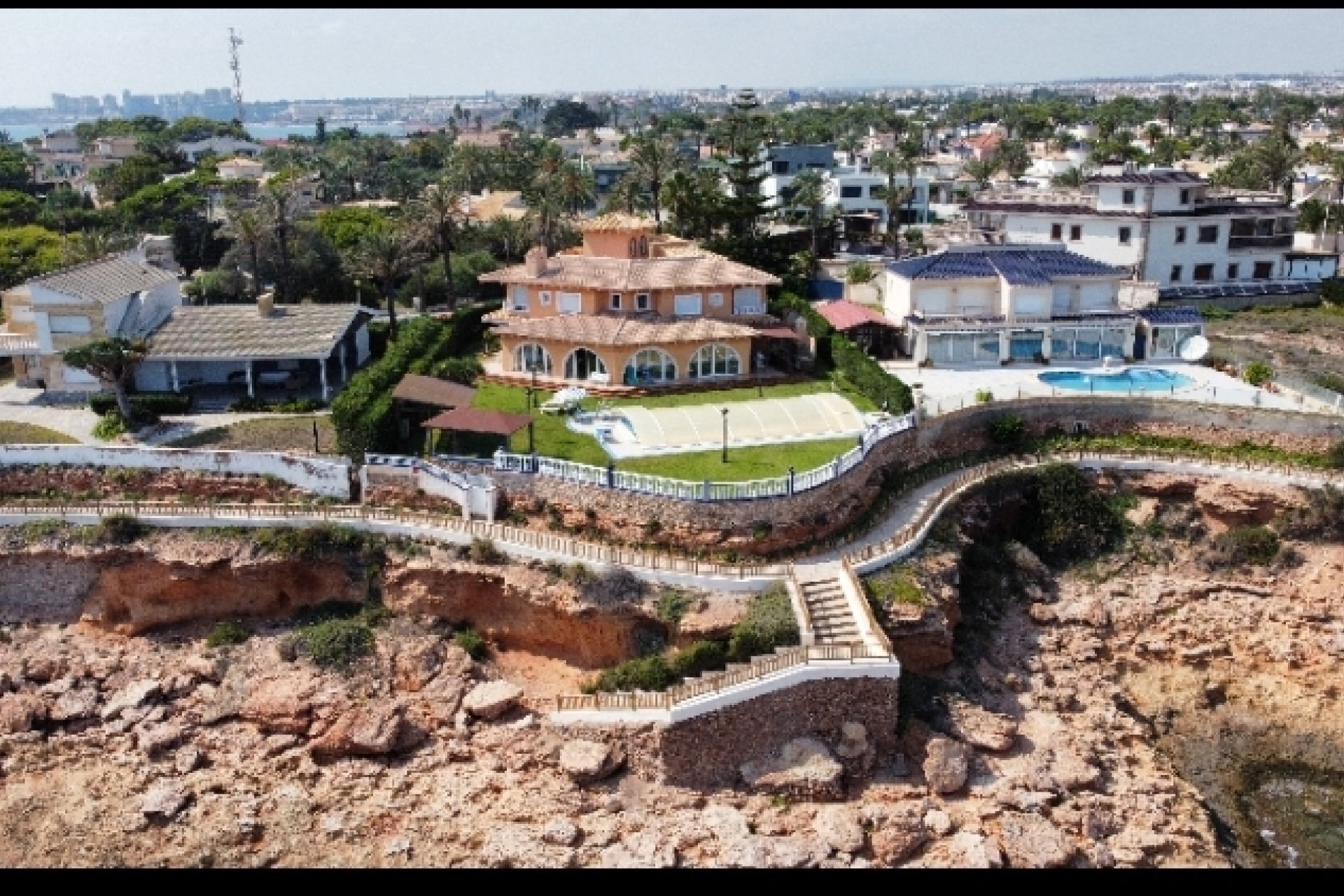 Вторичное жилье - Casa или Chalet Independiente - Orihuela Costa