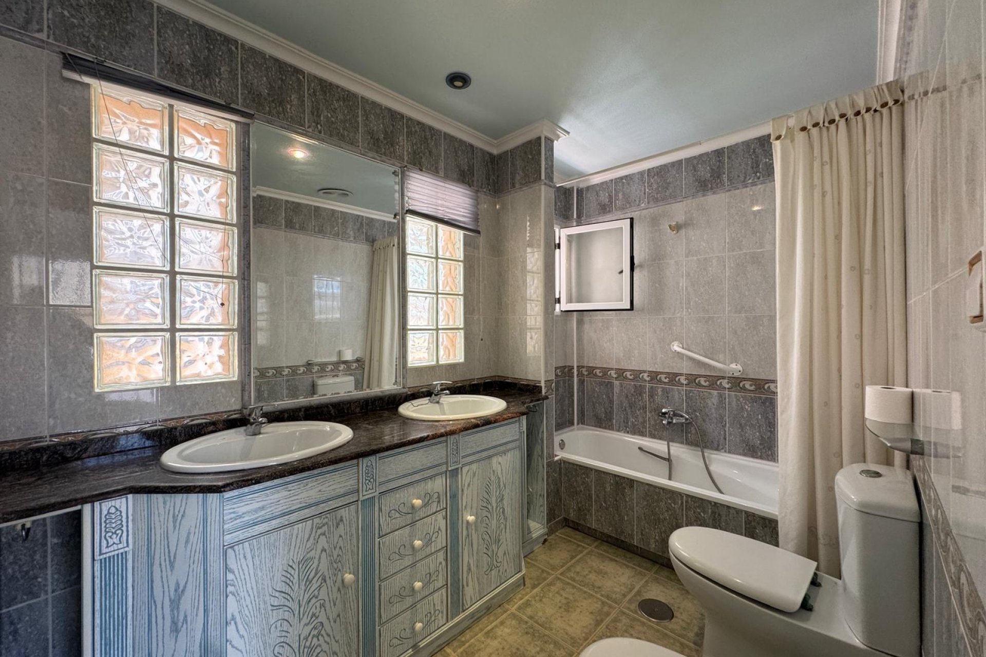 Вторичное жилье - Дом рядовой застройки - Guardamar del Segura - Urbanizaciones