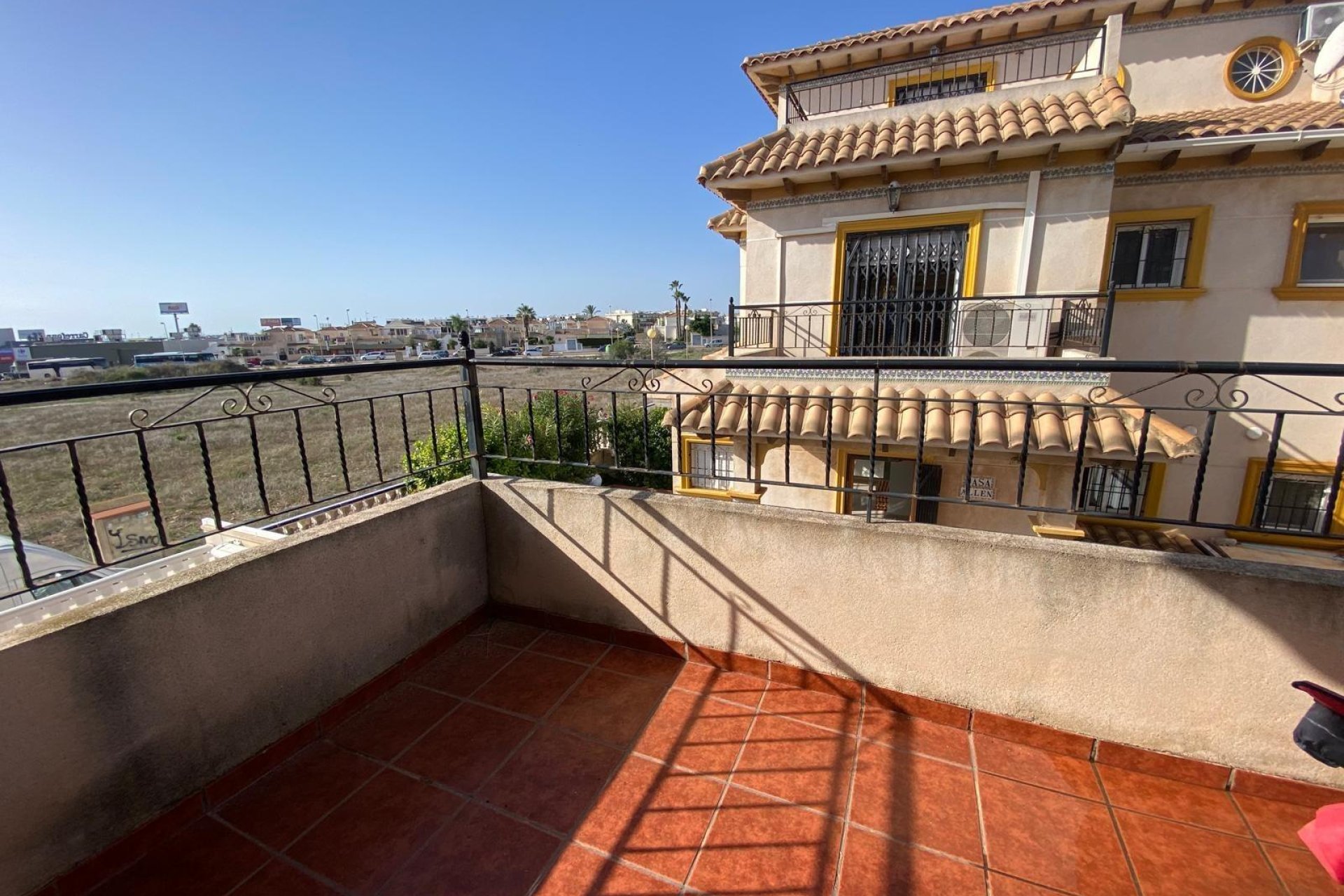 Вторичное жилье - Дом рядовой застройки - Orihuela Costa - Punta Prima