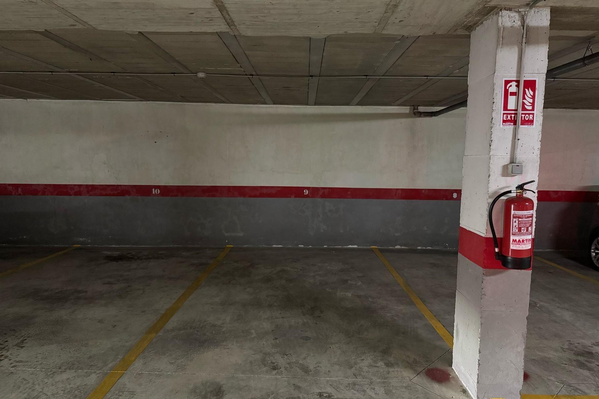 Вторичное жилье - Гараж - Torrevieja - Centro