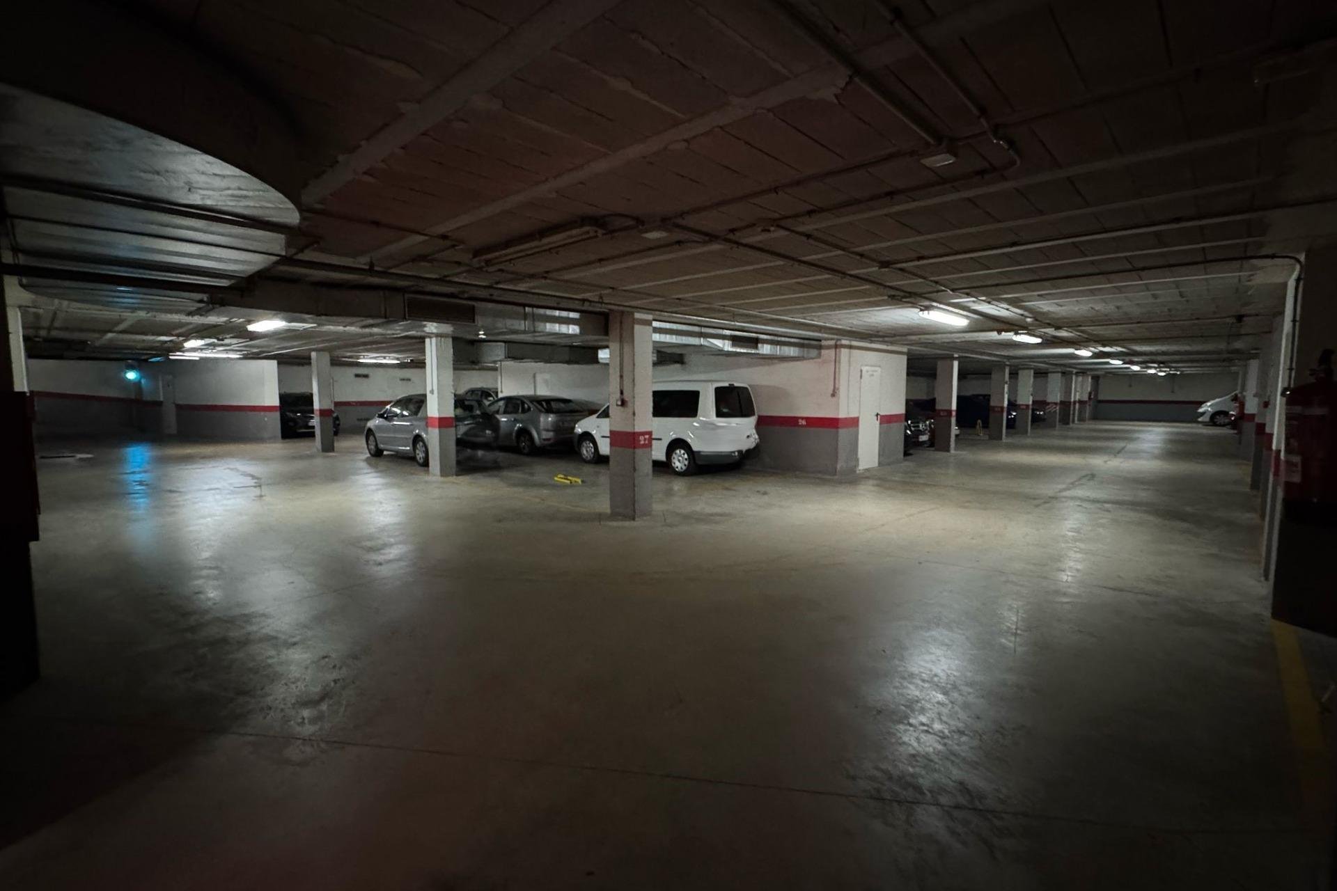 Вторичное жилье - Гараж - Torrevieja - Centro