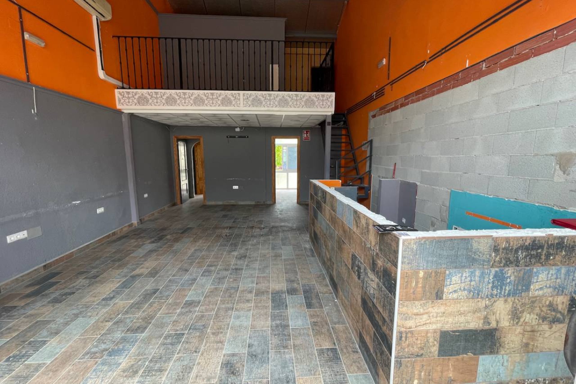 Вторичное жилье - Коммерческий - La Finca Golf