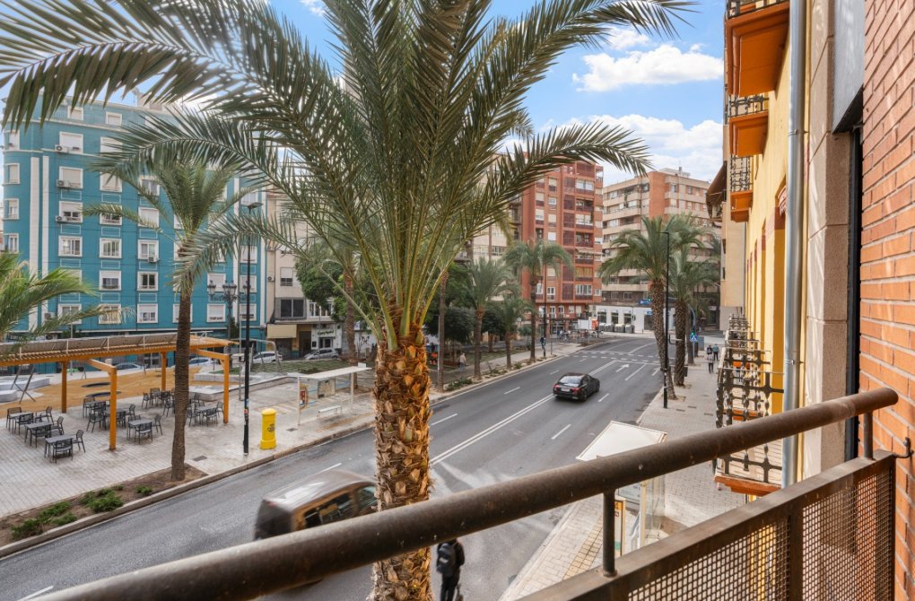 Вторичное жилье - Квартира - Alicante - Center