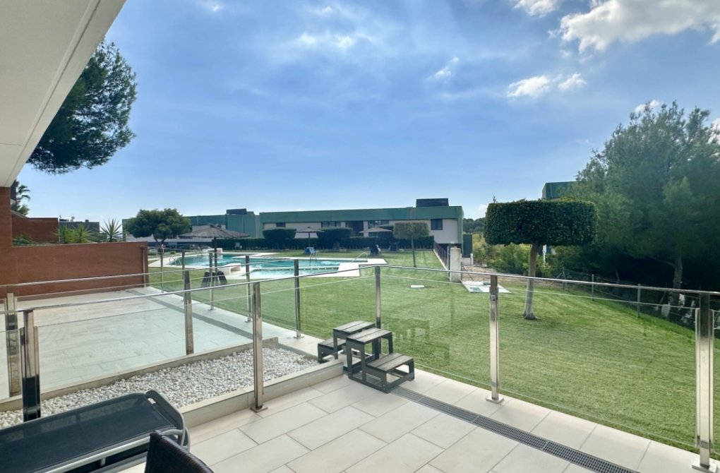 Вторичное жилье - Квартира - Orihuela Costa - Villamartín