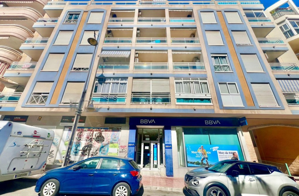 Вторичное жилье - Квартира - Torrevieja - Habaneras