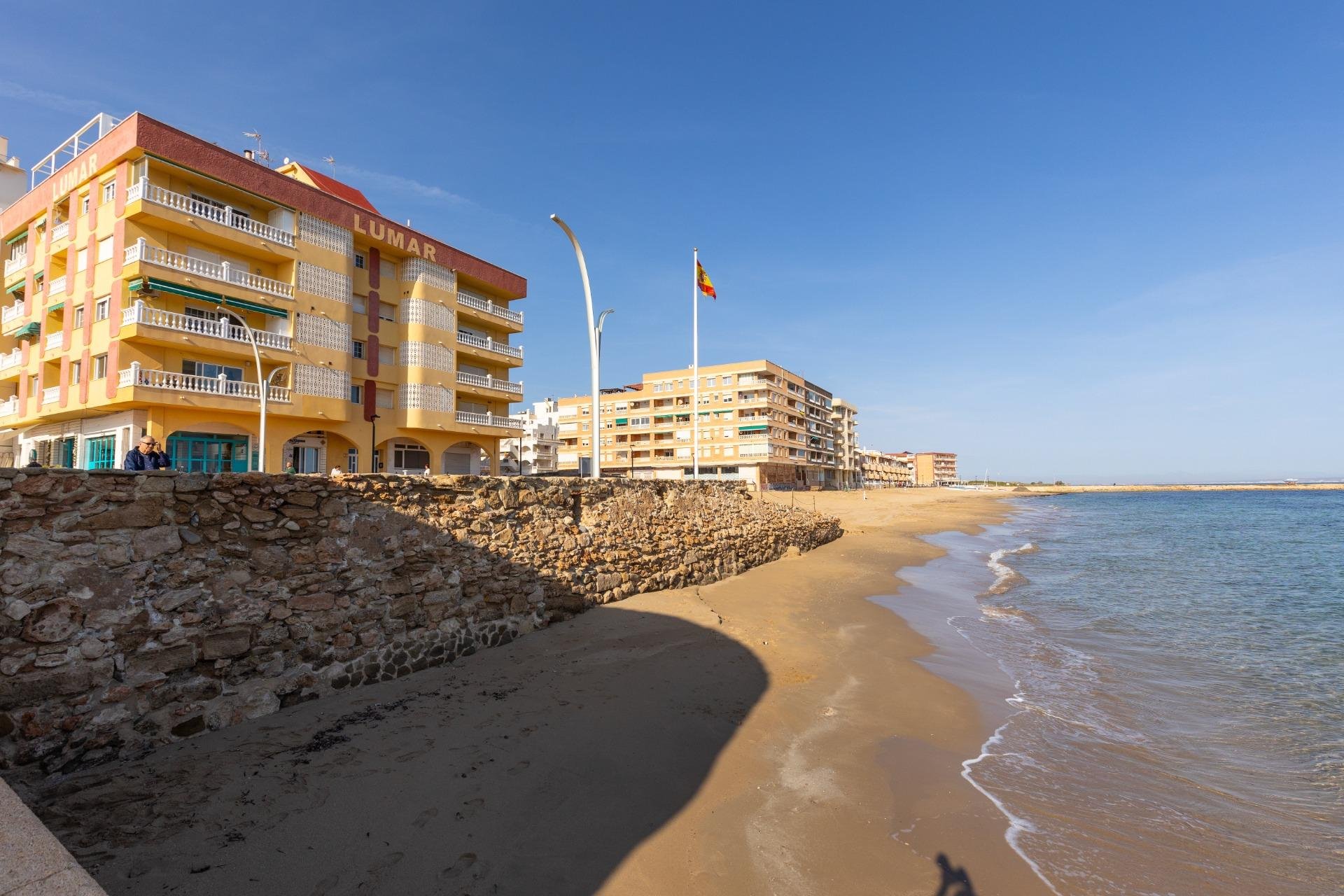 Вторичное жилье - Квартира - Torrevieja - La Mata pueblo