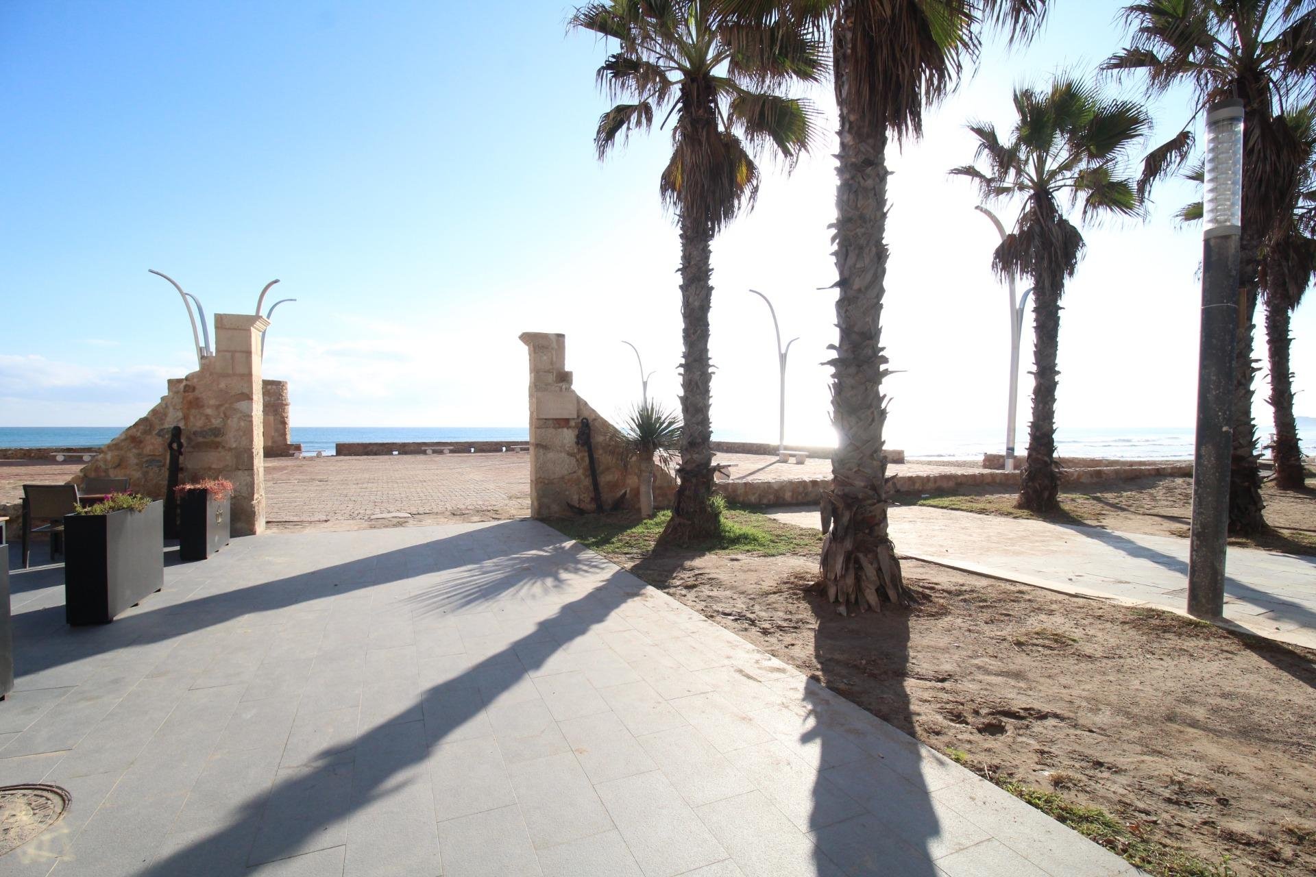 Вторичное жилье - Квартира - Torrevieja - La Mata