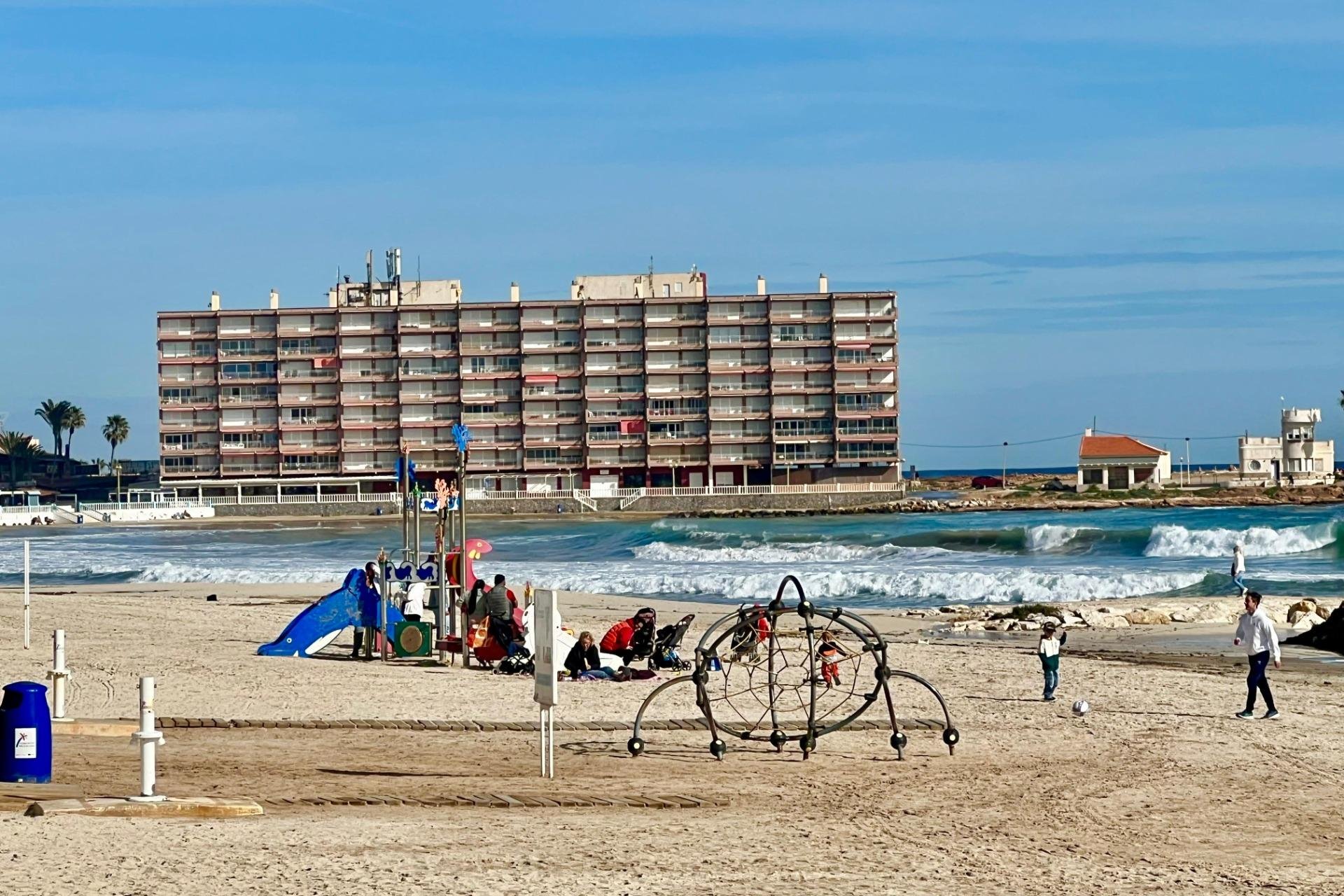 Вторичное жилье - Квартира - Torrevieja - Playa de los locos