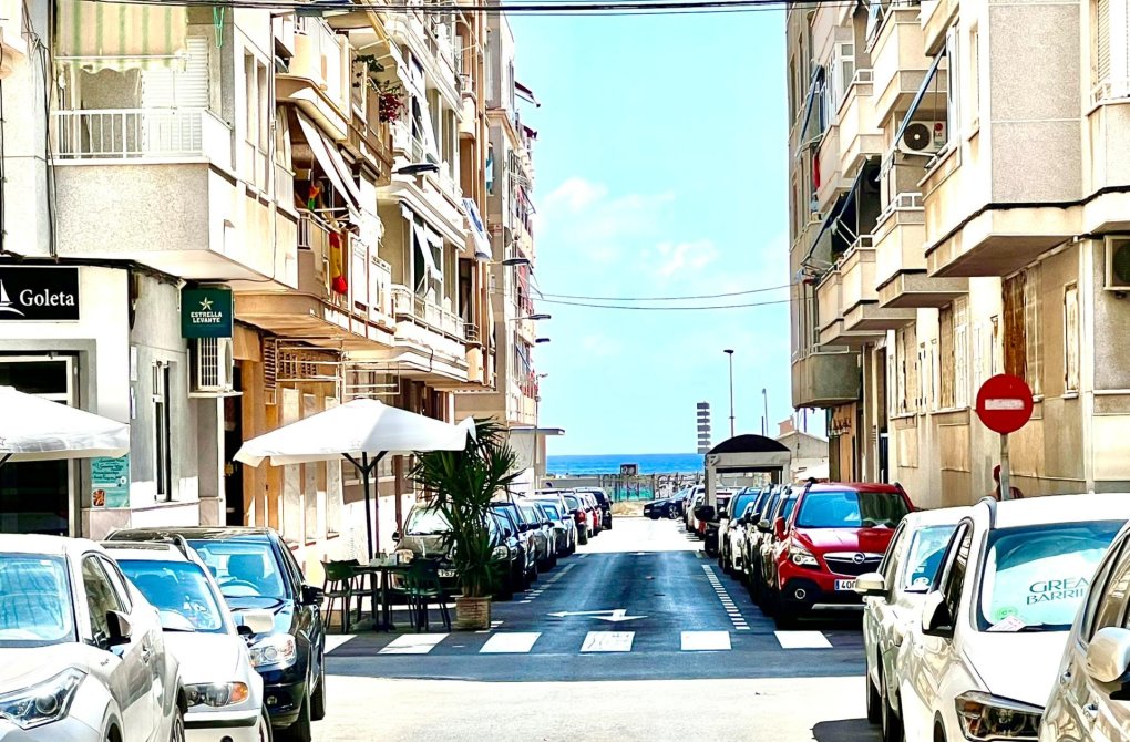 Вторичное жилье - Квартира - Torrevieja - Playa del cura