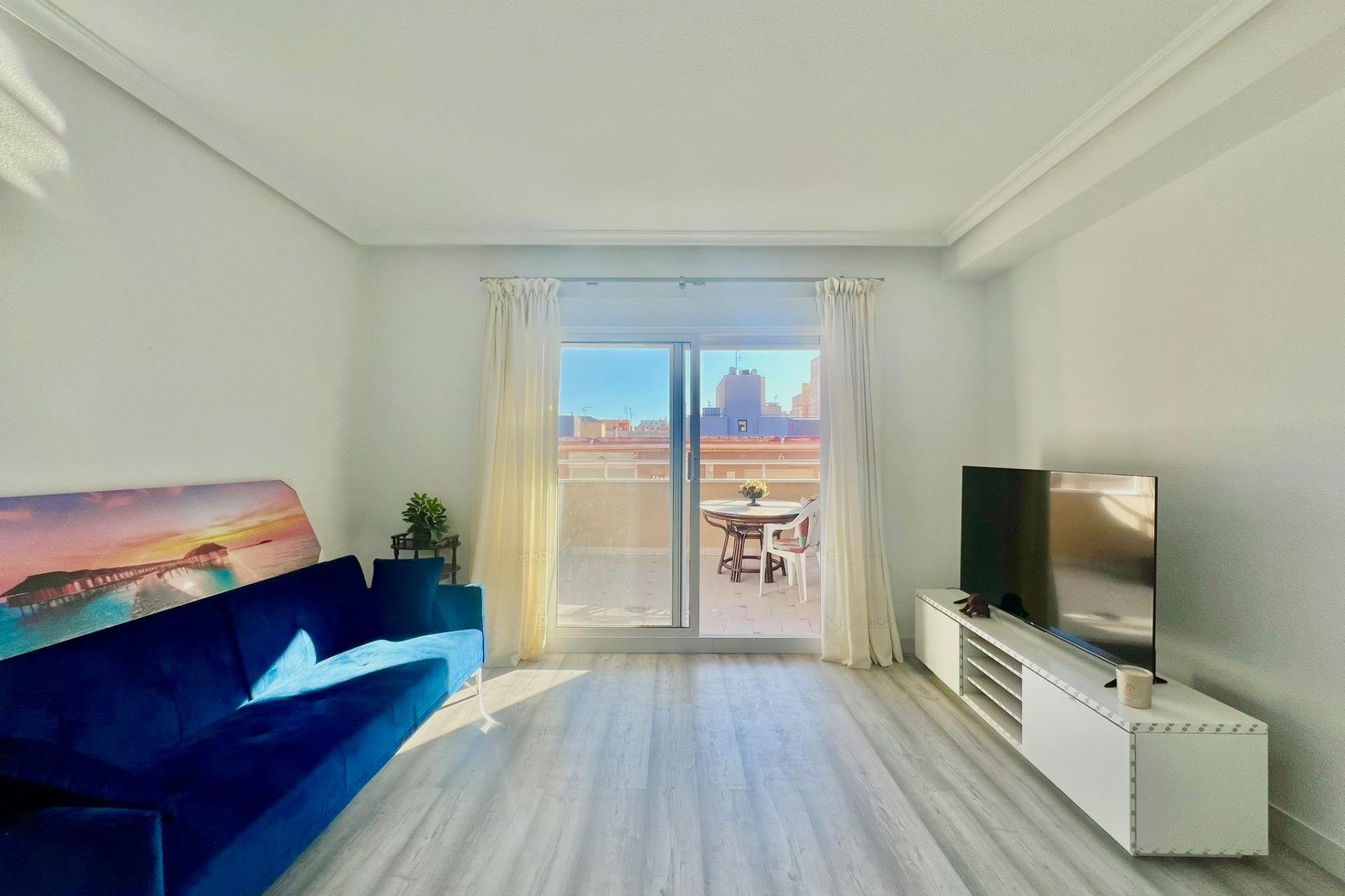 Вторичное жилье - Квартира - Torrevieja - Playa del cura