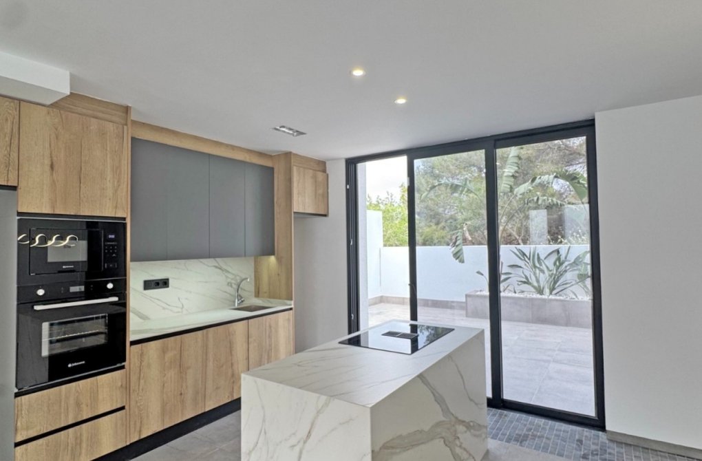 Вторичное жилье - Отдельная вилла - Torrevieja - Los Balcones - Los Altos del Edén