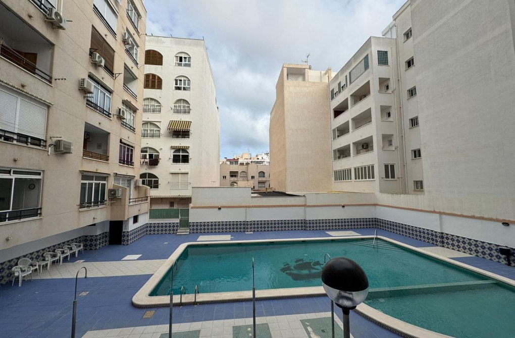 Вторичное жилье - Студия - Torrevieja - Estacion de autobuses