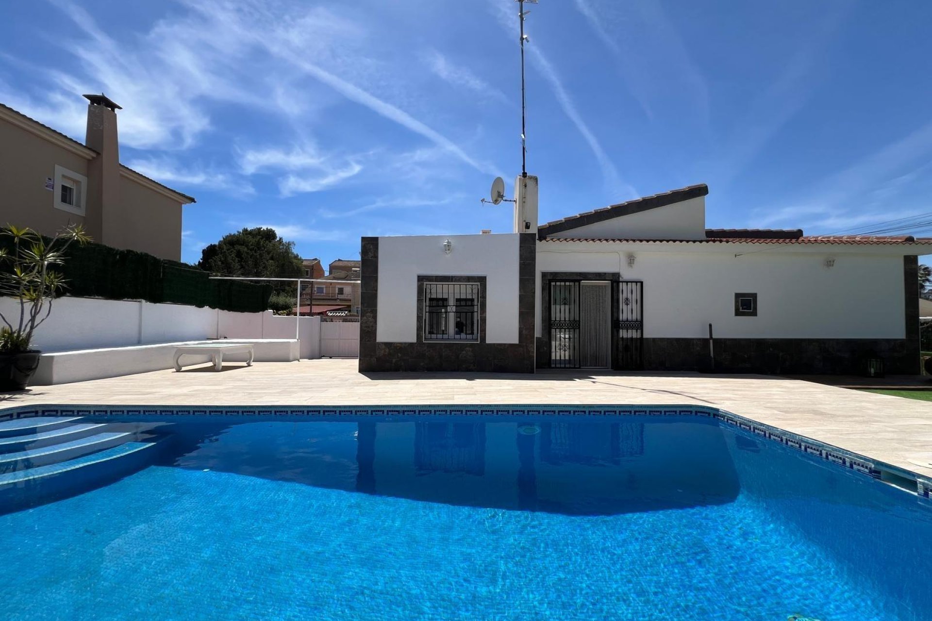 Вторичное жилье - Villa - Torrevieja - Los altos